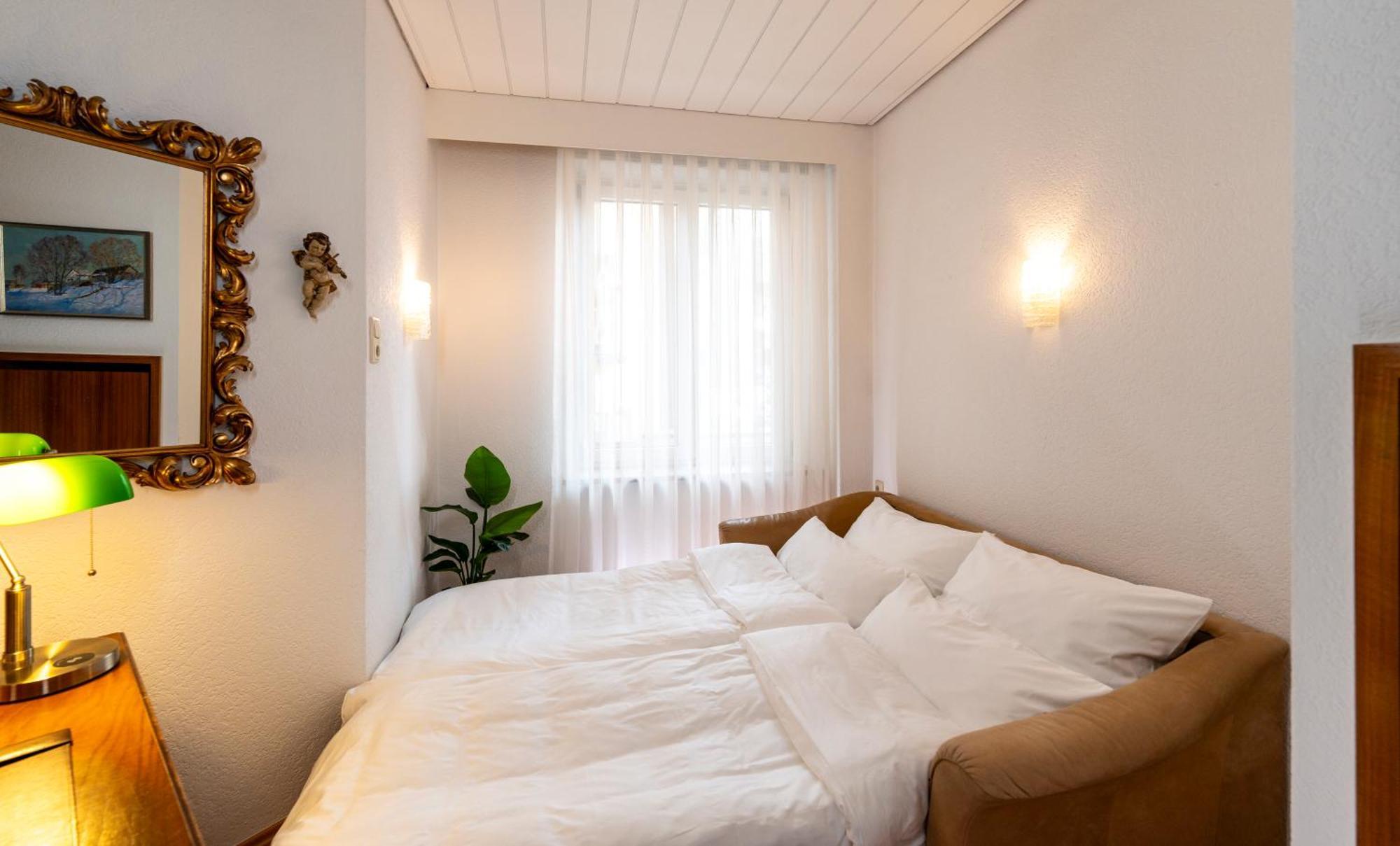 Neu - 4 Zimmer, 4 Betten, 5 Min Zum Hbf, Terrasse, 160Qm Augsburg Exterior foto